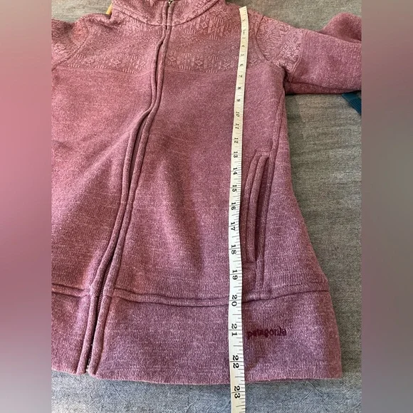 Patagonia Iceland Women's Zip-Up Hooded Sweater Jacket - Plum - Picture 7 of 7